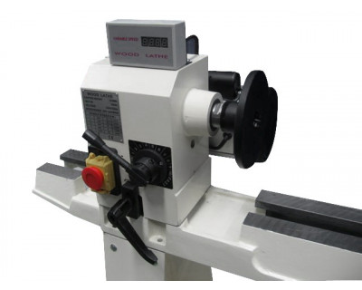 Torno MC900