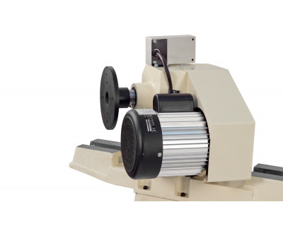 Torno MC900